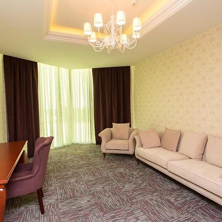Azpetrol Hotel كوسار المظهر الخارجي الصورة