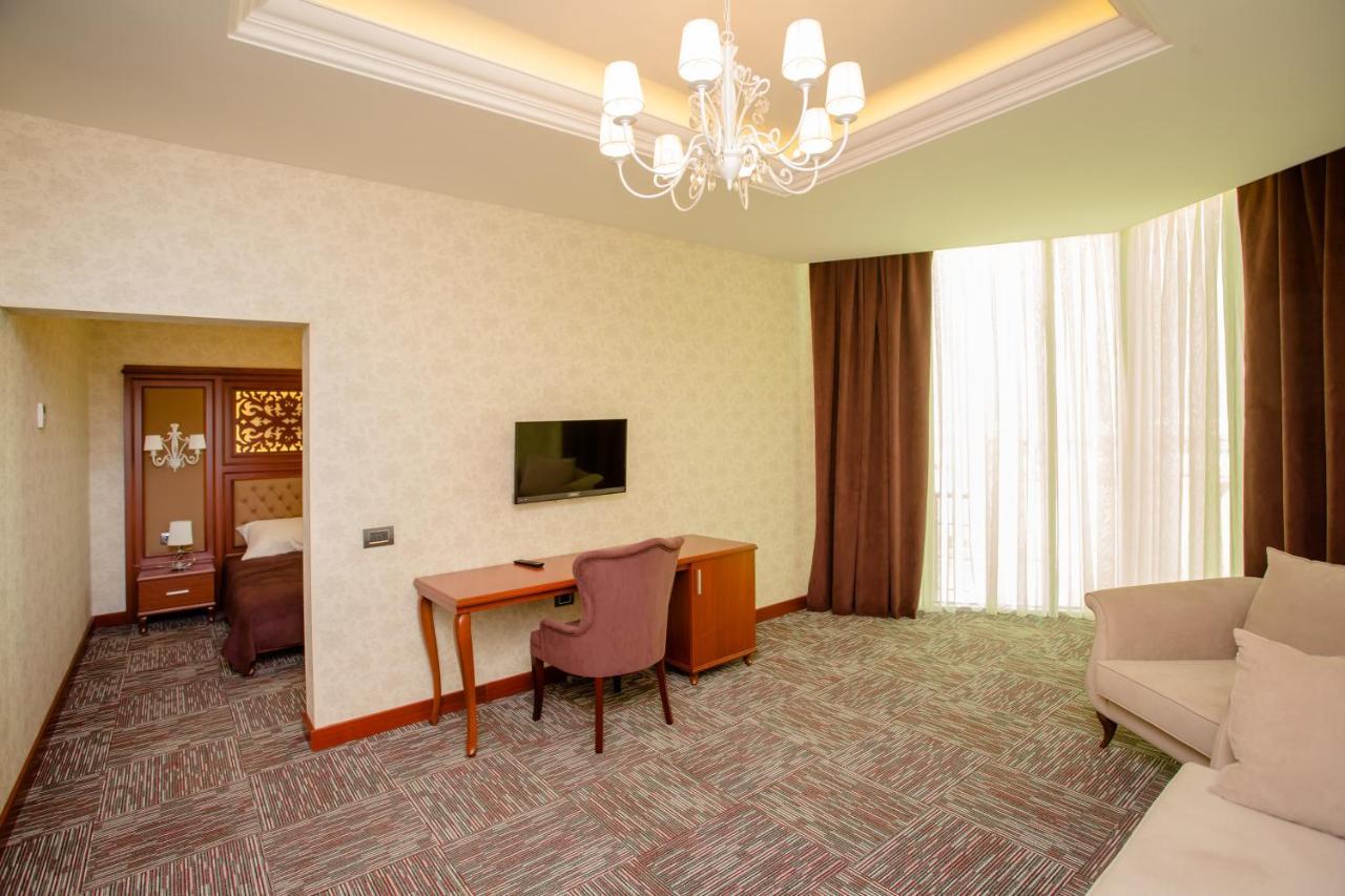 Azpetrol Hotel كوسار المظهر الخارجي الصورة